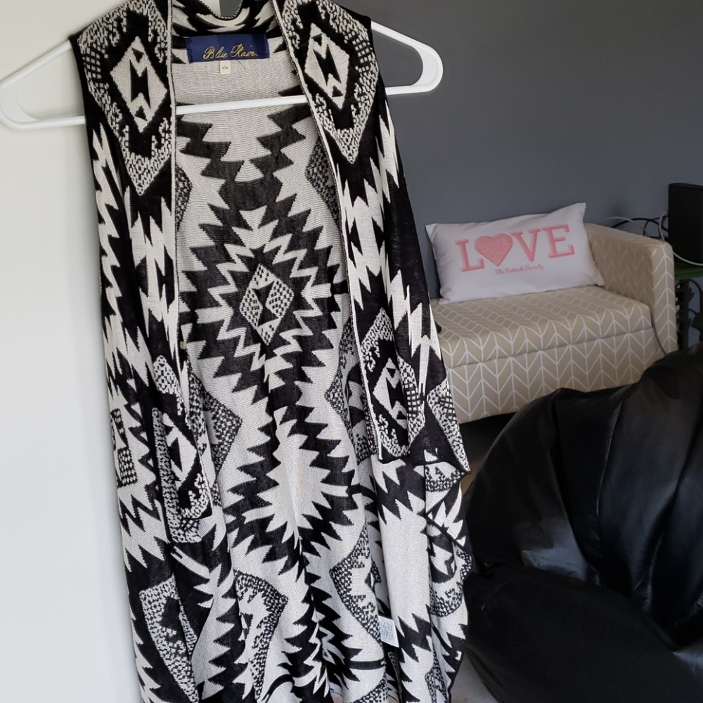 Open front Sweater Vest